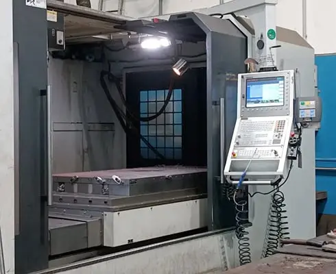 Macchinario CNC per lavorazioni meccaniche di precisione